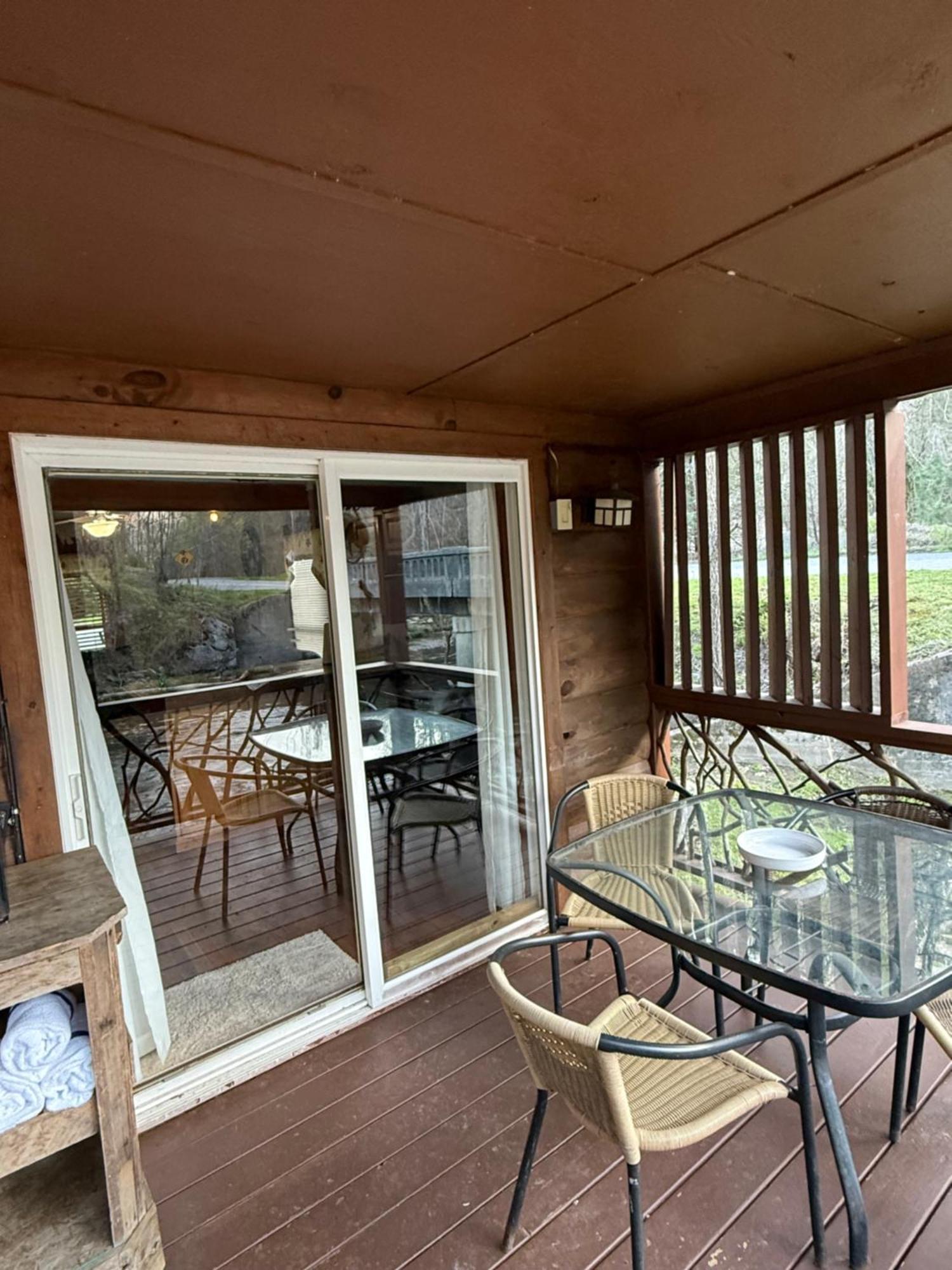Qualla Cabins And Motel Cherokee Near Casino Whittier Luaran gambar