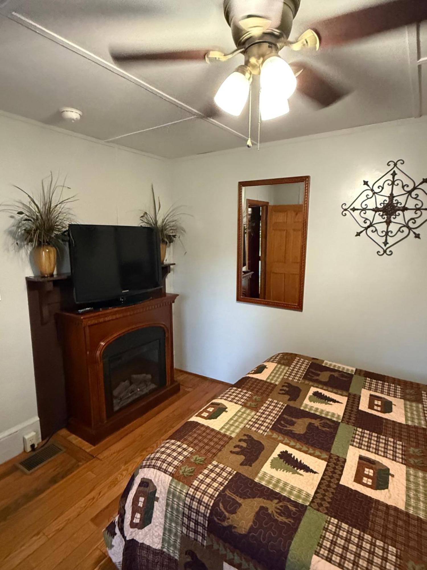 Qualla Cabins And Motel Cherokee Near Casino Whittier Luaran gambar