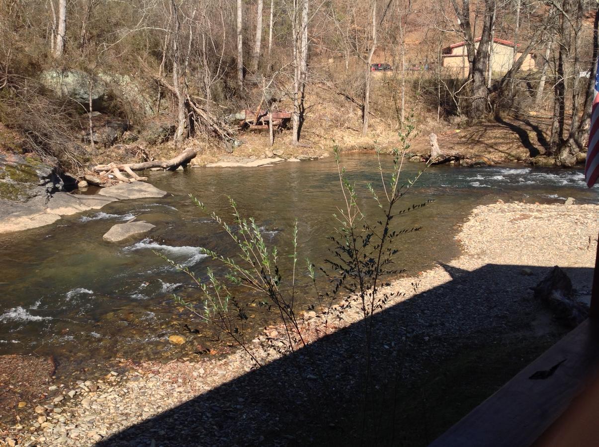 Qualla Cabins And Motel Cherokee Near Casino Whittier Luaran gambar