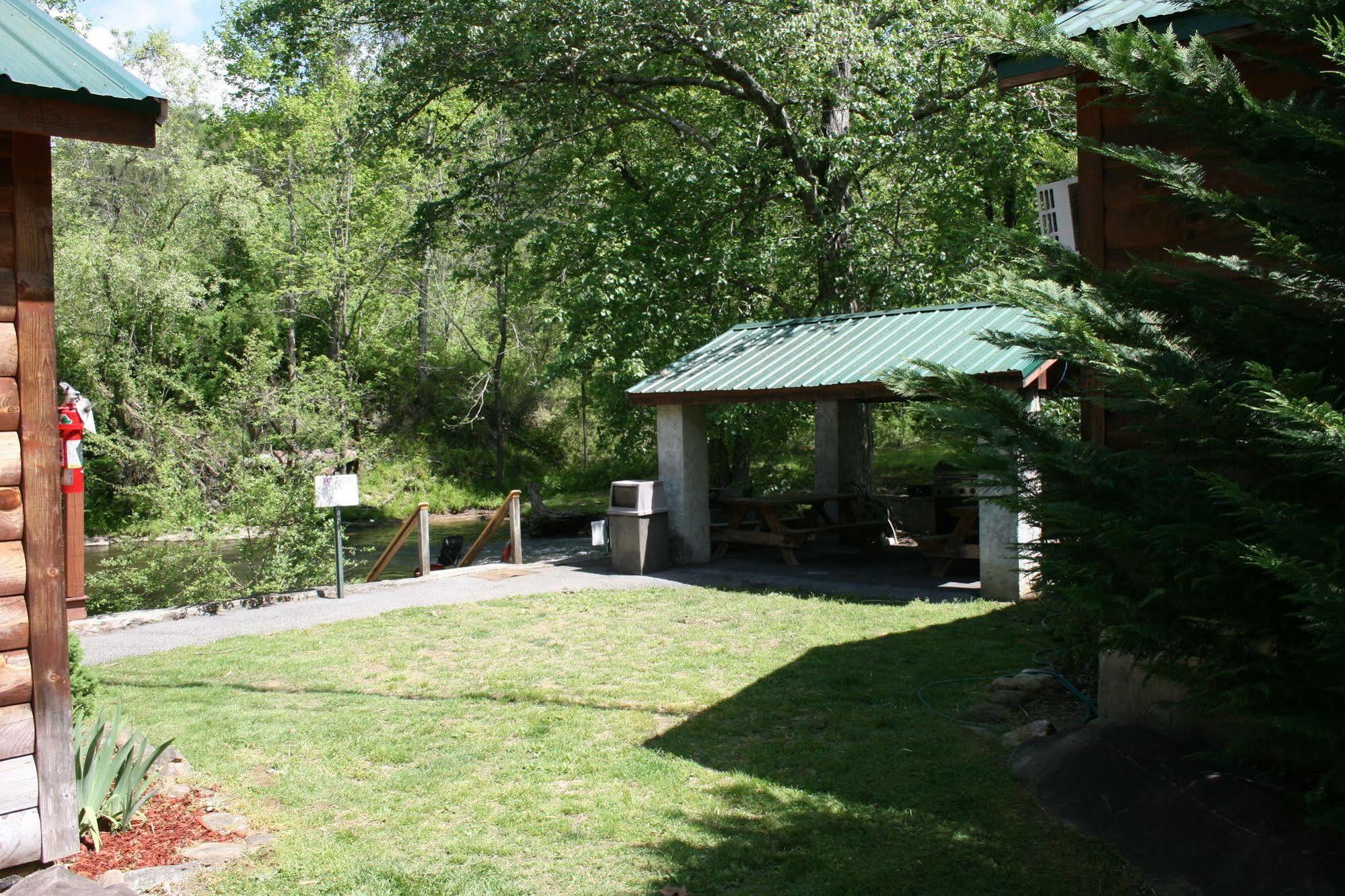 Qualla Cabins And Motel Cherokee Near Casino Whittier Luaran gambar