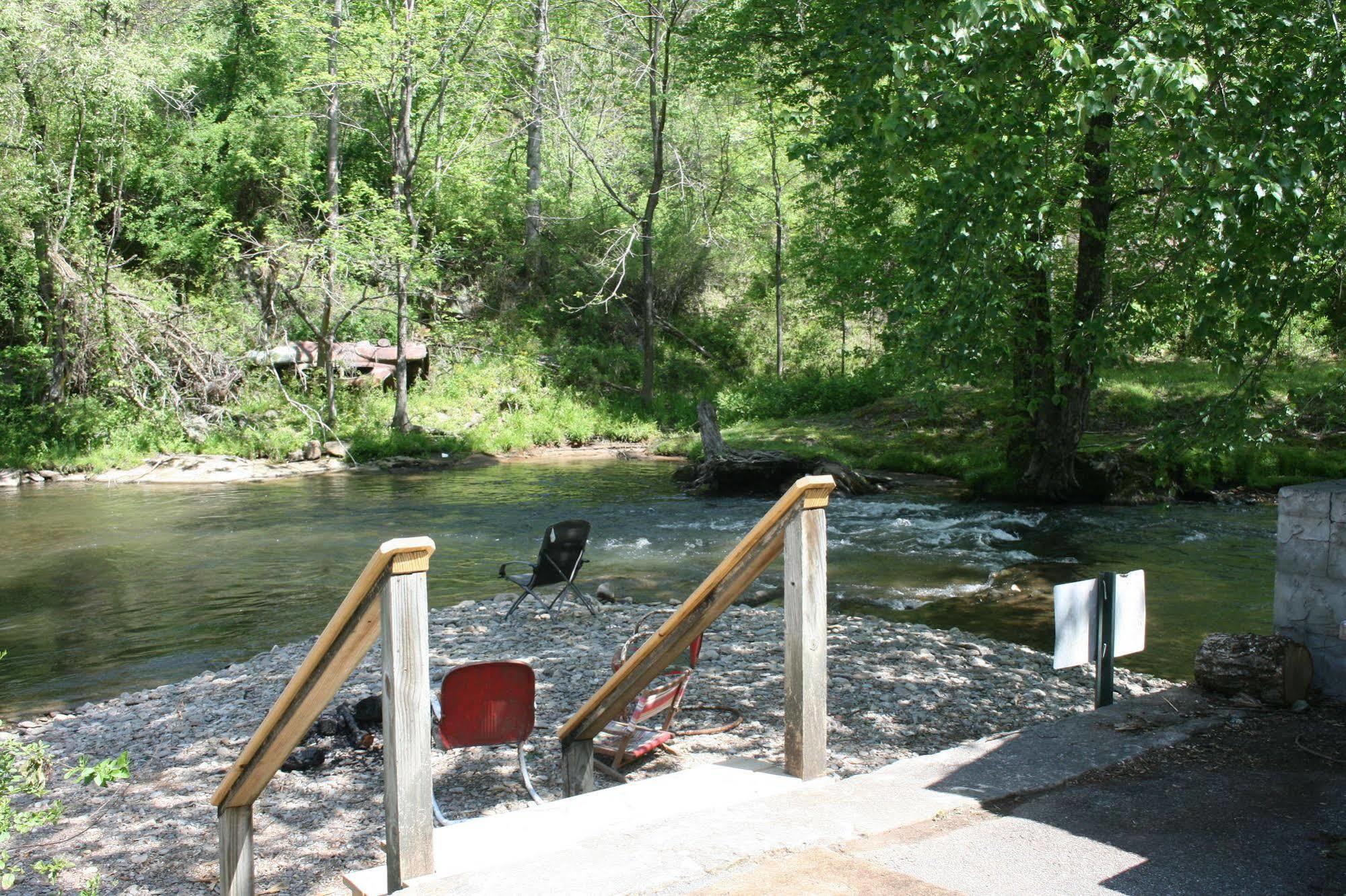 Qualla Cabins And Motel Cherokee Near Casino Whittier Luaran gambar